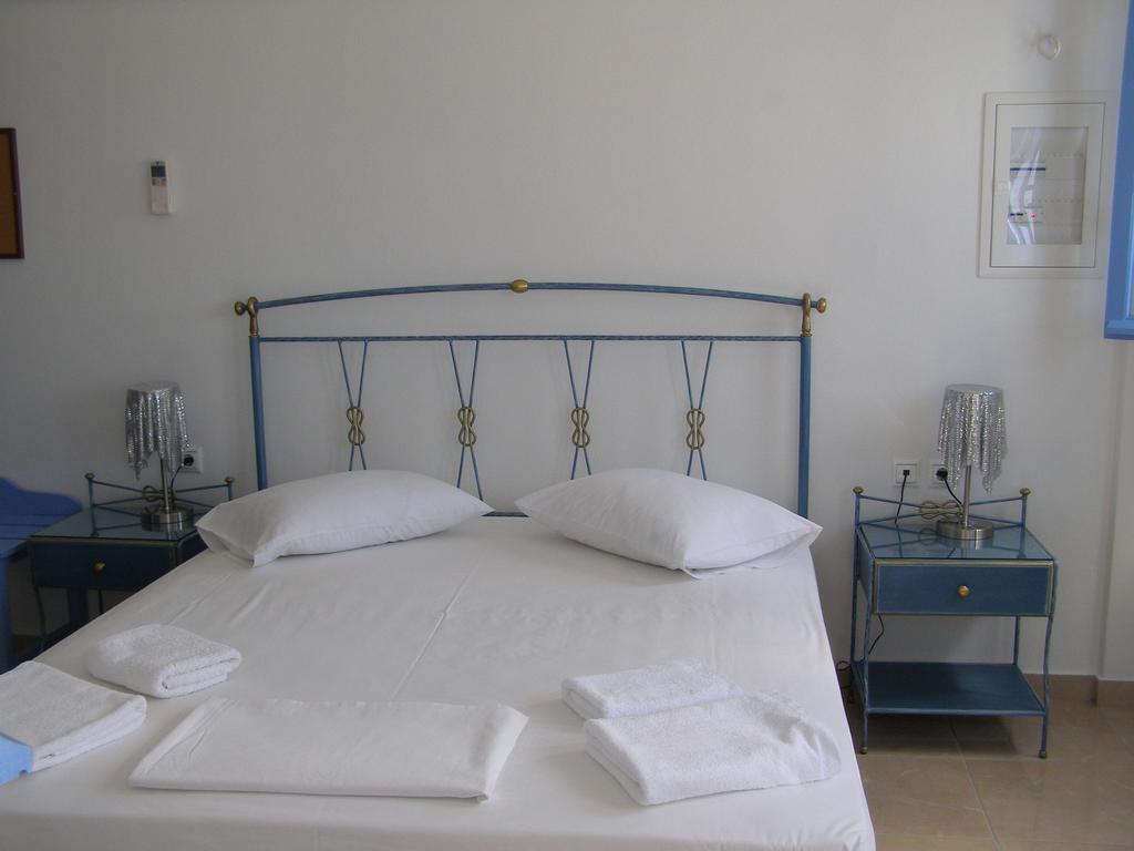 Apollon Village Hotel Anafi Zimmer foto